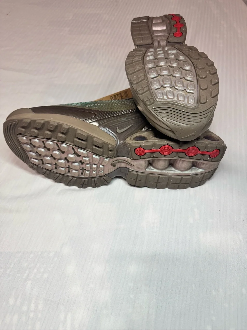 Nike Men’s Olive Brown Sneakers with Mint Accents #Nike #new #withtag